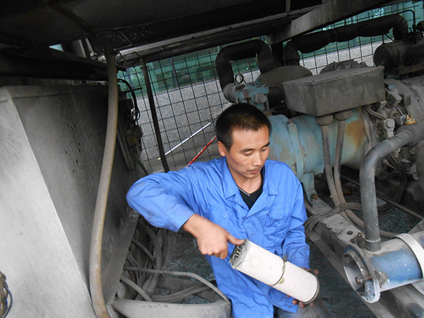 成都中央空調維修-離心機組維修（保養(yǎng)）